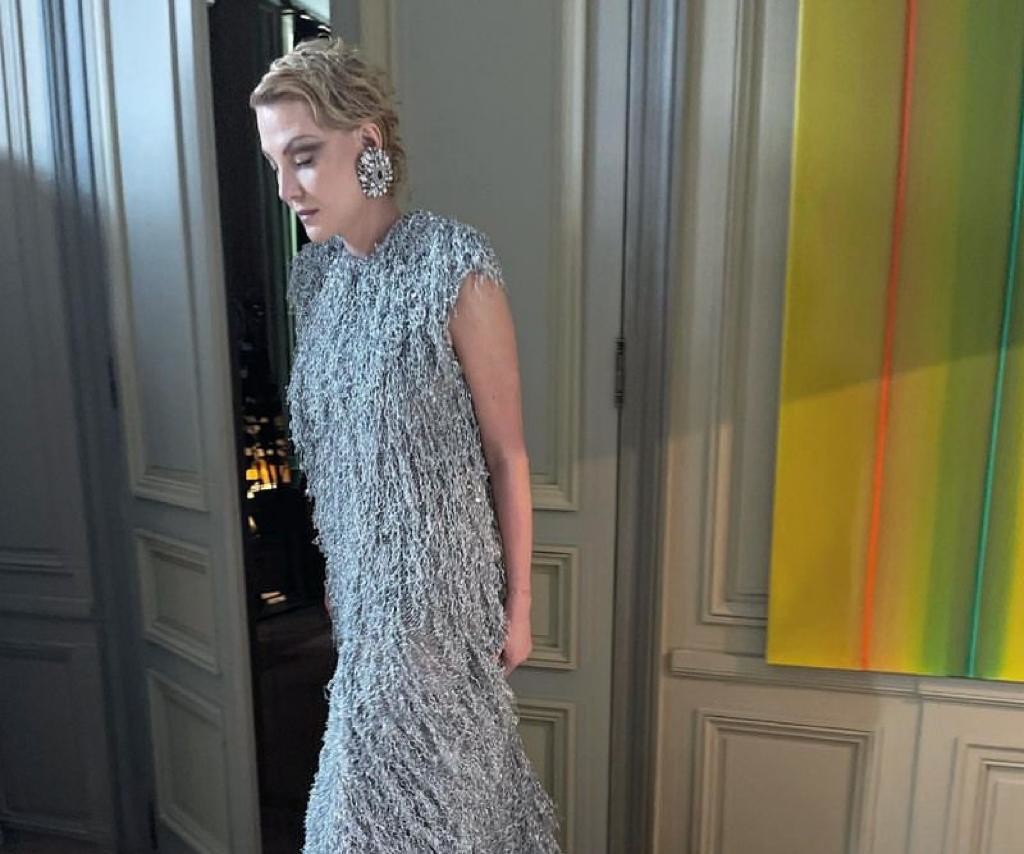 Рената не расстается с брендом Balenciaga