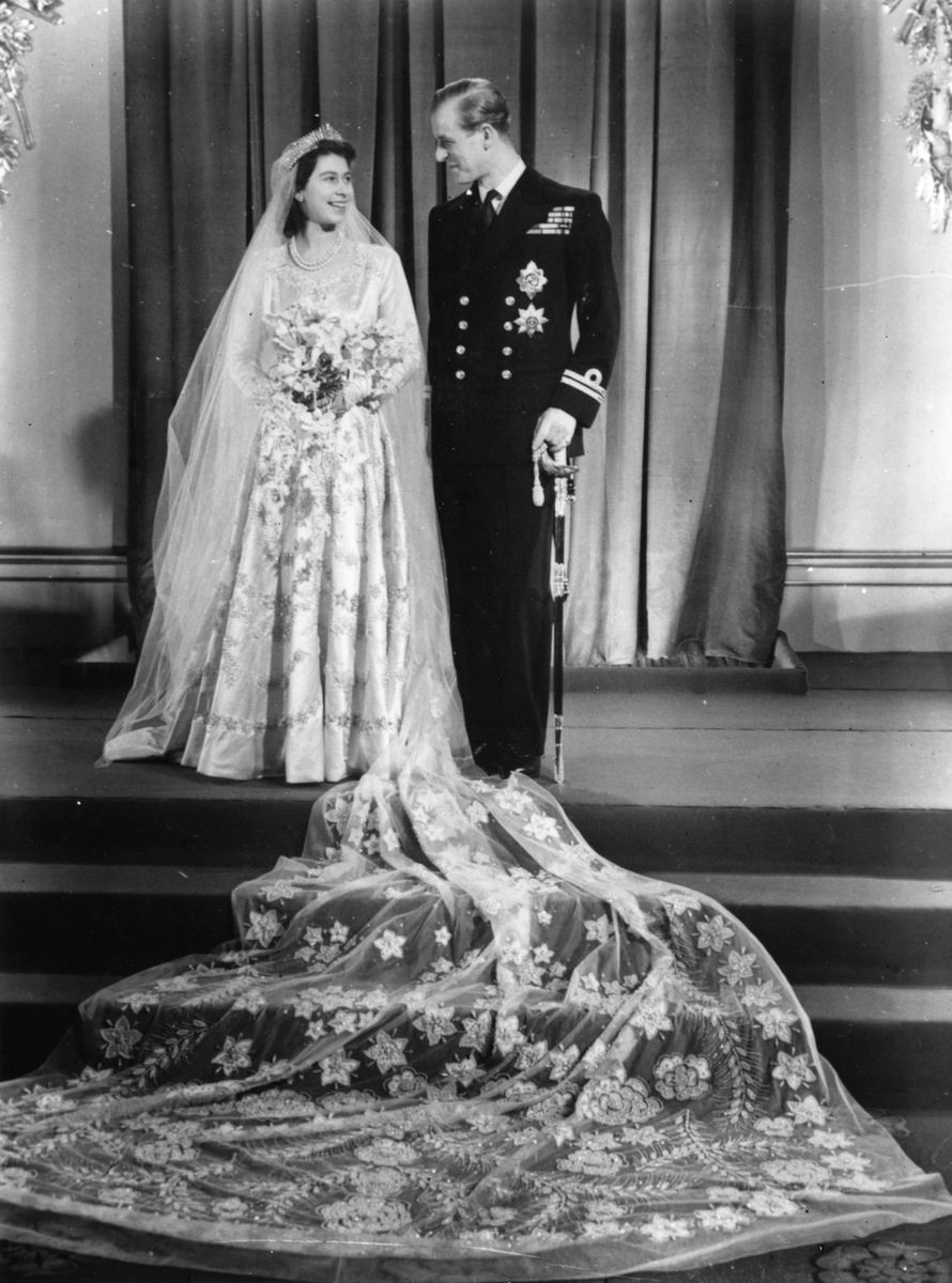 Свадьба Елизаветы и Филиппа до сих пор считается одной из самых роскошных церемоний 20 века.