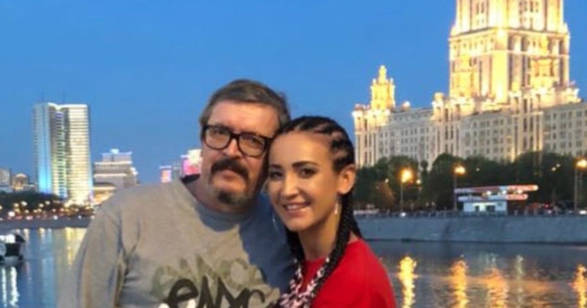 Отец Ольги Бузовой перестал скрывать причину развода с женой