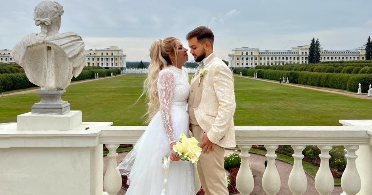Надя Ермакова вышла замуж за Даниила Чистова, который моложе ее на 15 лет