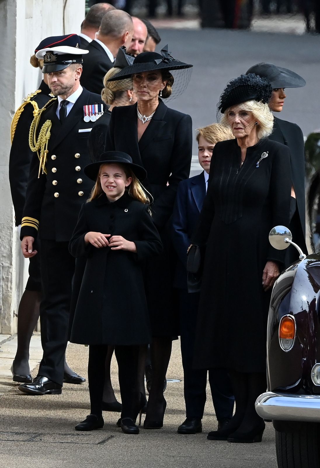 Новости: За похоронами Елизаветы II в Сети наблюдали более 4 миллиардов человек - фото №5