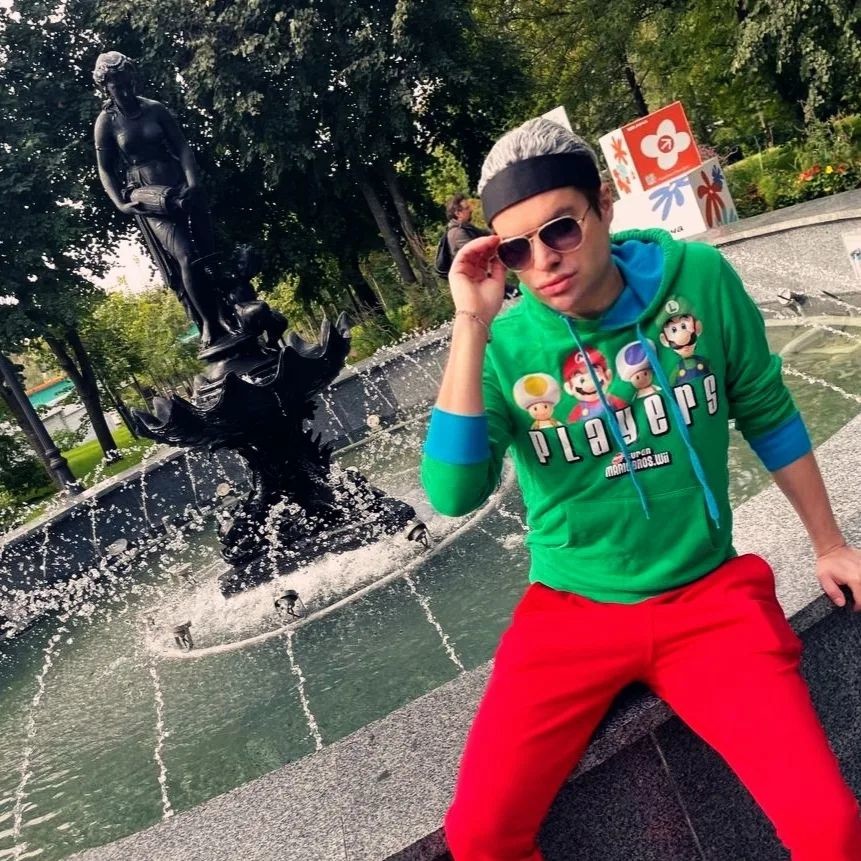 Гоген Солнцев