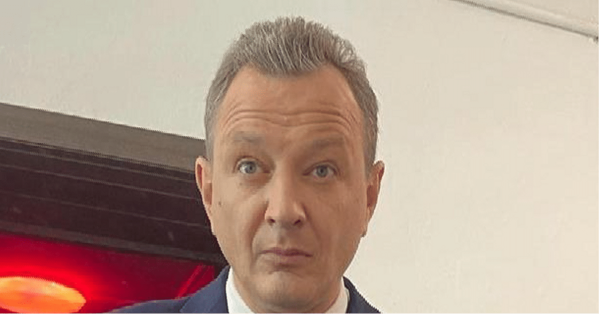Марат Башаров закрутил роман с молодой актрисой-эпизодницей