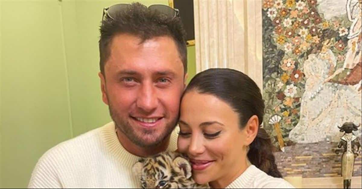Блогер Конасова распекла Прилучного за фотосессию с тигром: «Ближе всех к пасти хищника оказалась дочь Павла»