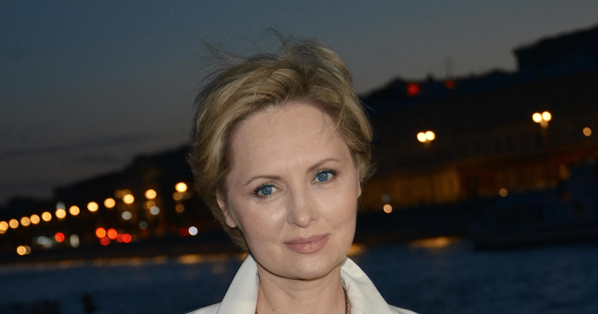 Елена Ксенофонтова после многолетних тяжб за дочь с бывшим мужем нашла женское счастье — фото избранника