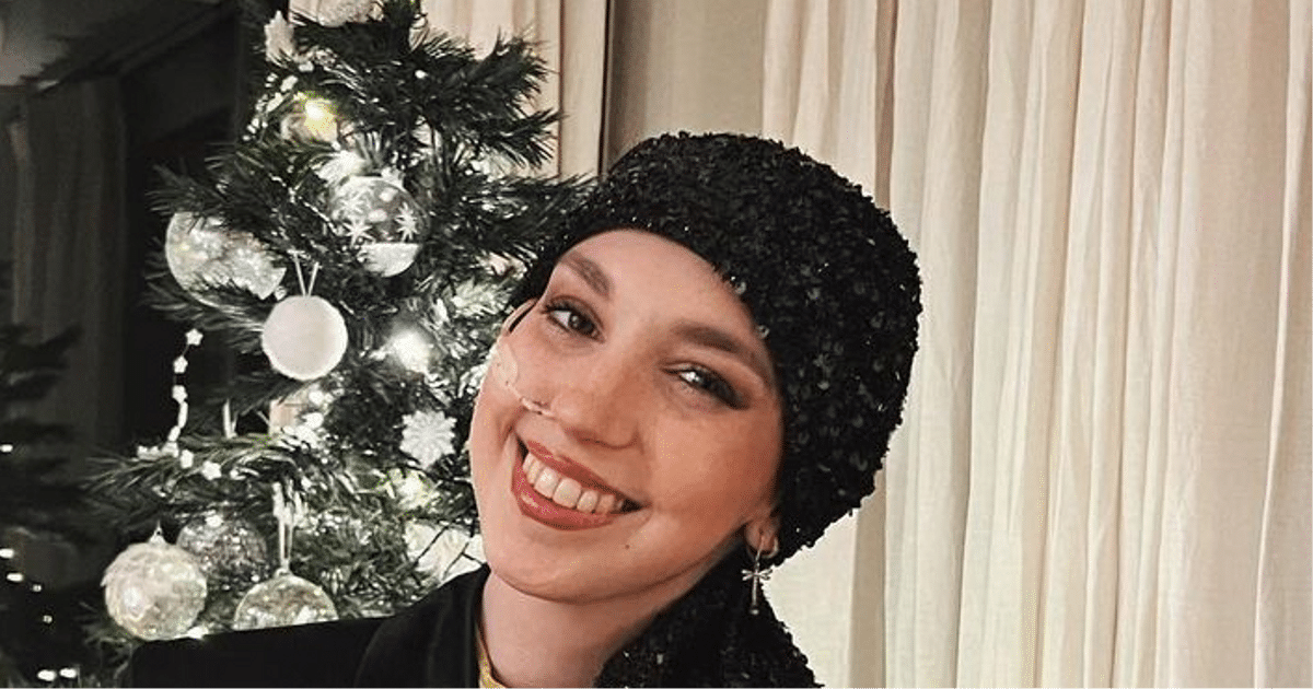 20-летняя блогерша Елена Уэльва умерла от рака. Незадолго до смерти она оставила трогательное послание