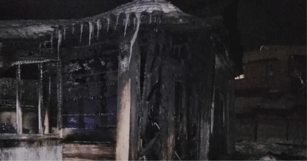 На Урале трое детей задохнулись во время пожара, пока их мама лежала в роддоме
