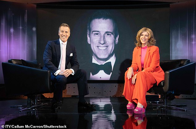 Судья Strict Come Dancing Антон Дю Беке рассказал о жизни Кейт Гаррауэй на канале ITV1.