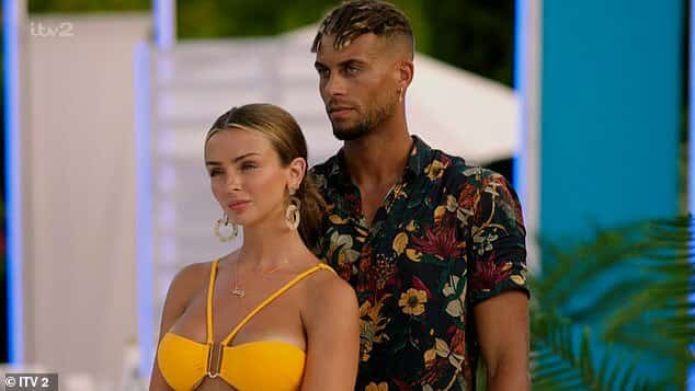 Кэди Макдермотт из Love Island и Узи Си СПЛИТ всего через несколько недель после отъезда с виллы, когда она загадочно раскапывает его «поведение»