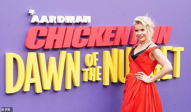 Сиквел «Chicken Run 2: Dawn Of The Nugget» выйдет 15 декабря, через 23 года после выхода на экраны оригинального хита.