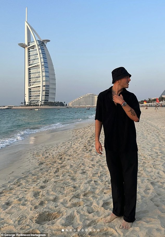 На снимке на пляже перед Бурдж-эль-Арабом Джордж написал: «Последняя поездка в Дубай в этом году.  Бесценно.  Чао, пока'