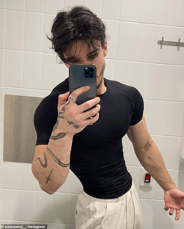 Эммануэль также надеется построить карьеру на OnlyFans и других социальных сетях.