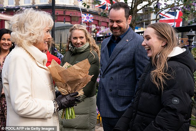 Сияющая: Роуз Эйлинг-Эллис из EastEnders рассказала о принце Чарльзе и Камилле, герцогине Корнуольской, проголосовавшей за нее на «Танцах со звездами»