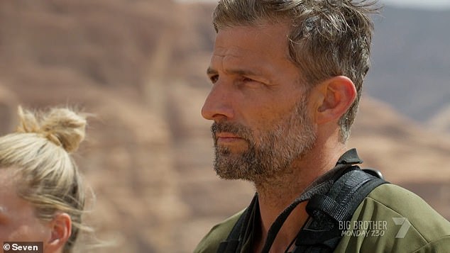 41-летний мужчина рассказал  на презентации второго сезона «Ричера» в четверг, что он повредил ногу во время съемок шоу.