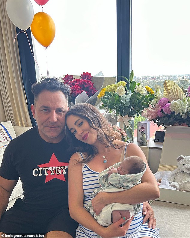 Тамара объявила о рождении дочери в Instagram в октябре вместе с подборкой фотографий с рождения.