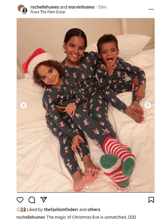 Рошель и Марвин Хьюмс были в Дубае на Рождество и создали праздничное настроение своим детям, надев одинаковые пижамы.