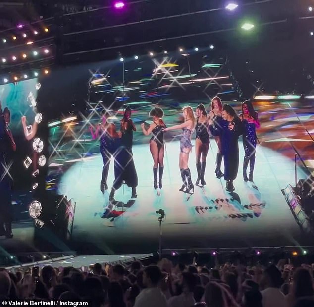 Валери также опубликовала фотографии с тура Taylor Swift Eras Tour, который она посетила, поездки в Париж и того момента, когда она сделала новую татуировку.