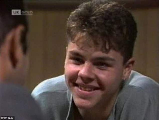Беквит играл Майкла Мартина в период с 1991 по 1998 год в сериале «Соседи» (на фото).