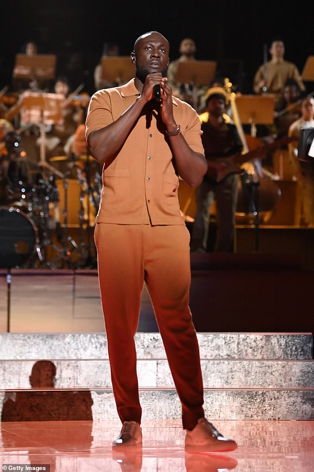 Стормзи и Литтл Симз получили наибольшее количество наград на церемонии вручения наград MOBO Awards 2024, когда в декабре был обнародован полный список.