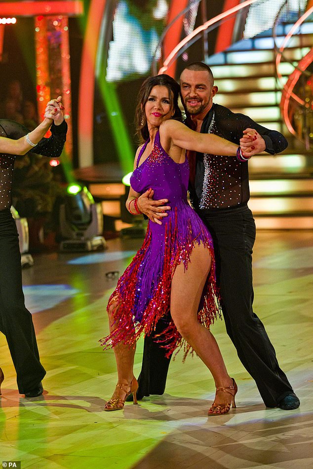 Любимая профессиональная танцовщица латиноамериканских и бальных танцев, участвовавшая в шоу BBC в 2010–2015 годах (на снимке с Сюзанной Рид).