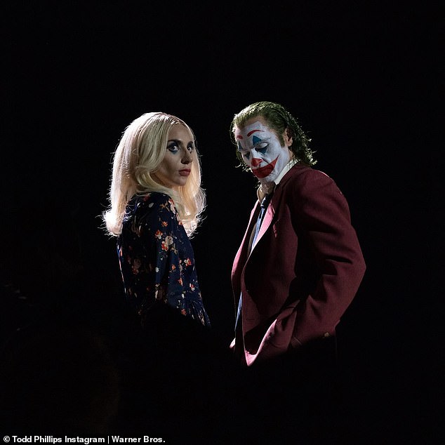 Гага (слева) в настоящее время собирается сыграть Харли Квинн в предстоящем фильме «Джокер: Folie à Deux».