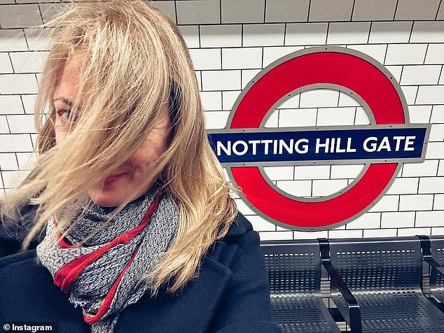 Клэр поделилась снимками своей недавней поездки в Лондон в своем аккаунте в Instagram, однако Хью на них не появился.