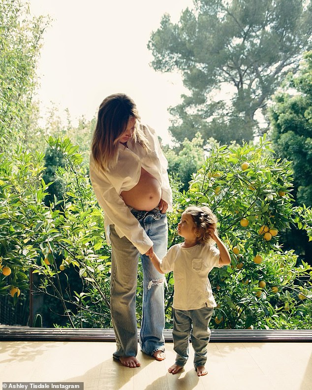 Вместе они уже являются родителями 3-летней дочери Юпитер.