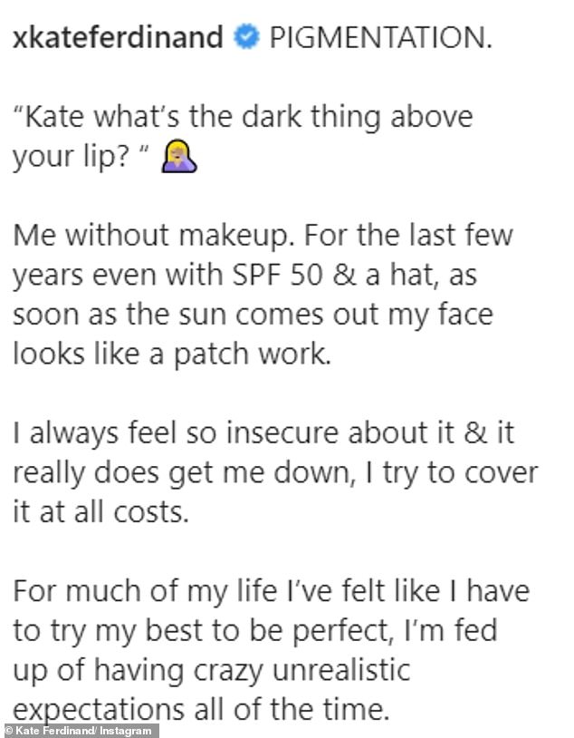 Кейт впервые поделилась своими проблемами с кожей еще в 2021 году, когда опубликовала в Instagram снимок без макияжа, заслужив похвалу поклонников.