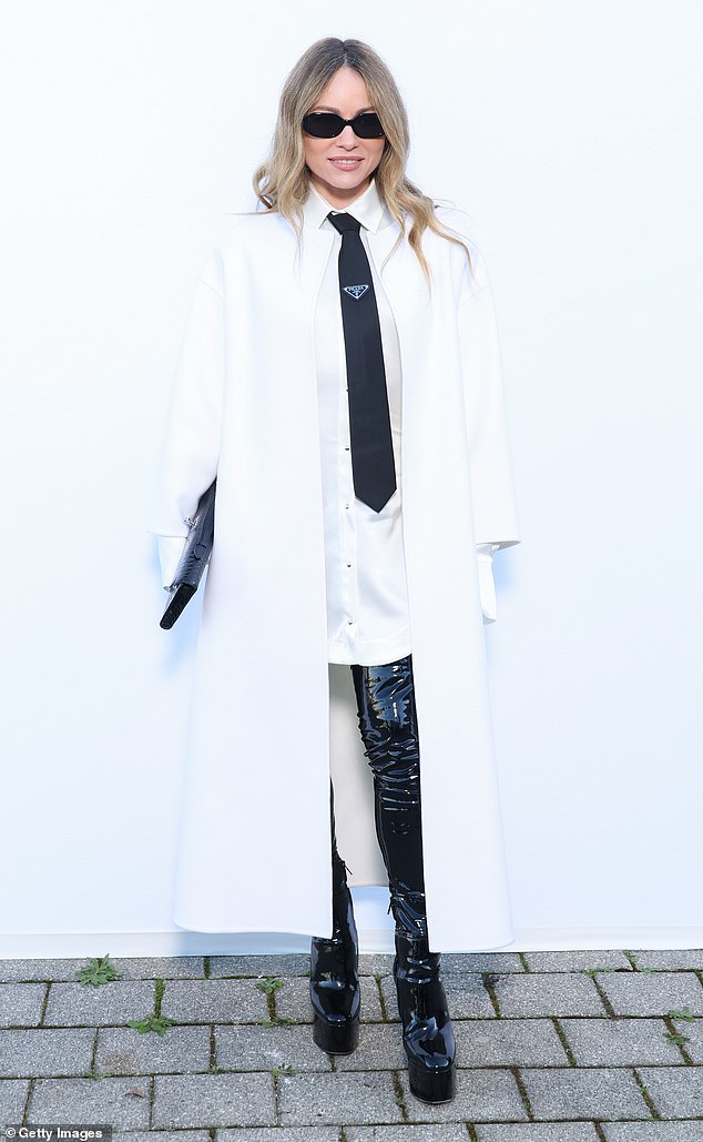 Никита Кан на показе женской одежды Stella McCartney осень/зима 2024-2025