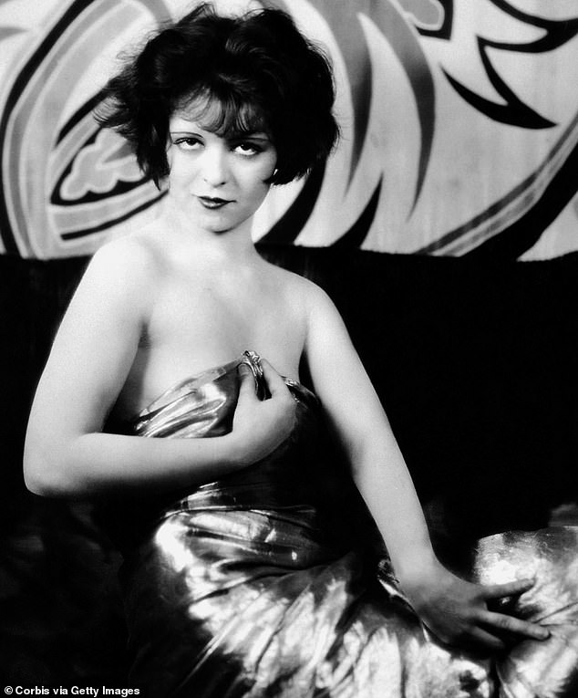 Клара была одной из лучших сирен голливудского экрана 1920-х годов, оригинальной «It Girl», которая достигла статуса секс-символа, играя архетипическую хлопушку.
