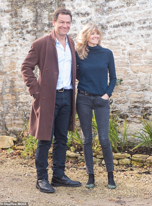 После появления снимков Доминик публично продемонстрировал единство со своей женой Кэтрин Фитцджеральд.