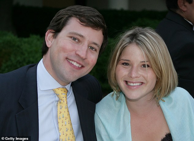 Дженна познакомилась с Генри Чейзом Хагером во время президентской кампании ее отца Джорджа Буша в 2004 году.
