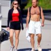 55-летний Джейсон Донован без рубашки продемонстрировал свое подтянутое тело, наслаждаясь временем со своей 24-летней дочерью Джеммой Донован в Бронте, Сидней, в пятницу.