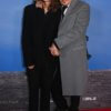 Джонни Депп обнял свою партнершу по фильму «Жанна дю Барри» Майвенн, когда он присутствовал на британской премьере исторической драмы в Лондоне в воскресенье.