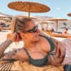 Люси Спрагган излучала уверенность в грудастом бикини, наслаждаясь романтическим отдыхом со своим недавно помолвленным партнером в Греции.