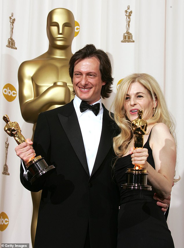 Билл Корсо и Валли О’Рейли получили «Оскар» за лучший грим за работу над фильмом.