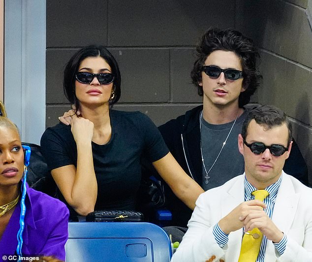 В последние месяцы частная пара столкнулась как со слухами о беременности, так и о расставании;  видел в 2023 году