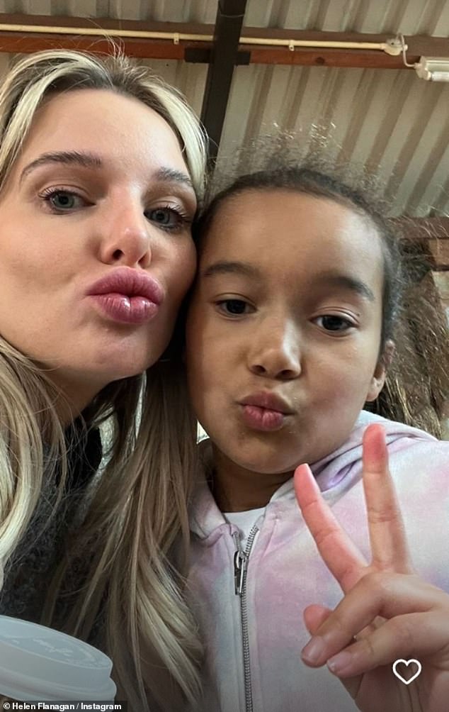 После того, как она пережила плохую реакцию на лекарства, она объяснила: «Это было очень грустно и очень страшно.  Я видел разные вещи и чувствовал, что все время нахожусь в опасности».