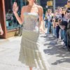 Белла Хадид выглядела потрясающе в платье без бретелек в Нью-Йорке в четверг – через несколько дней после того, как сообщила, что делает шаг назад из своей модельной карьеры.
