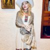 65-летняя Мадонна отдала дань уважения своей «вечной музе» Фрайдей Кало в карусели фотографий, опубликованных в социальных сетях в понедельник.