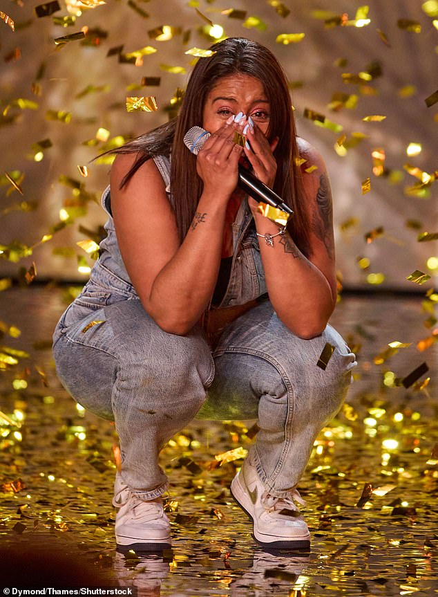 Поклонники Britain’s Got Talent назвали Тэрин Чарльз «лучшей на свете» Golden Buzzer выступают, когда Бруно Тониоли отправляет учителя в полуфинал