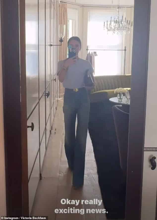 Виктория Бекхэм рассказала, что ее сломанная нога «наконец-то» зажила, когда она рассказала о своем здоровье в новом видео в Instagram в четверг вечером.