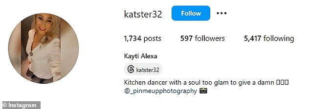 В то время как Кэти работает консультантом по отношениям, ее личная биография в Instagram вызывающе гласит: «Кухонная танцовщица с душой слишком гламурной, чтобы ей было наплевать».