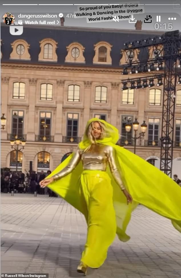 Муж Сиары Рассел Уилсон с гордостью разместил в Instagram видео ее выступления на подиуме с подписью: «Так горжусь тобой, детка!»  @ciara гуляет и танцует на Всемирном показе мод @vogue!'