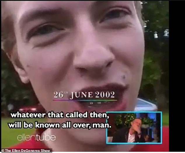 26 июня 1998 года 22-летний Крис стоял на поле колледжа Уай-Ферминг при Университетском колледже Лондона во время своего выпускного бала и объявил, каким будет будущее Coldplay.