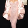 Кайли Дженнер привлекла внимание, когда она прибыла на показ Schiaparelli во время Недели моды в Париже в понедельник.