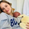 Софи Рандл родила второго ребенка, объявив в воскресенье, что у нее и ее мужа Мэтта Стоко родился мальчик.