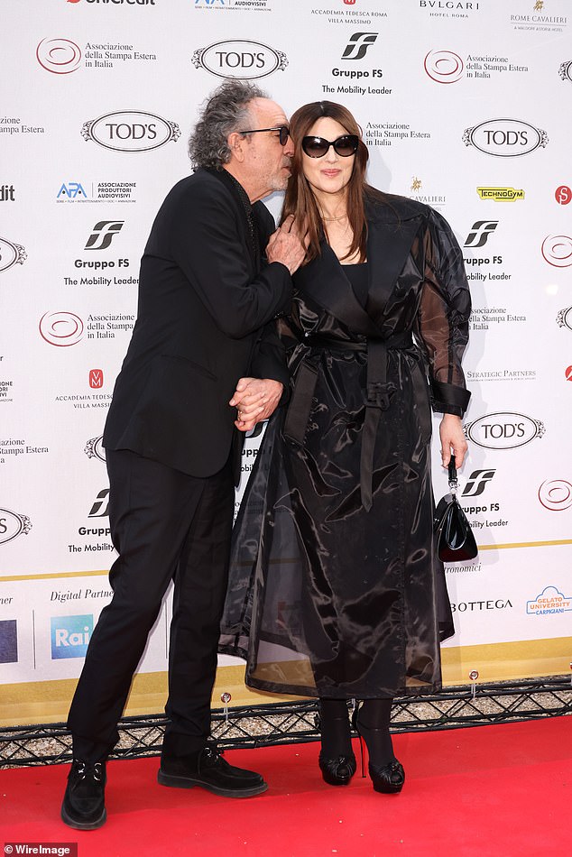 После недавнего подтверждения их романа, к Монике присоединился ее бойфренд Тим Бертон