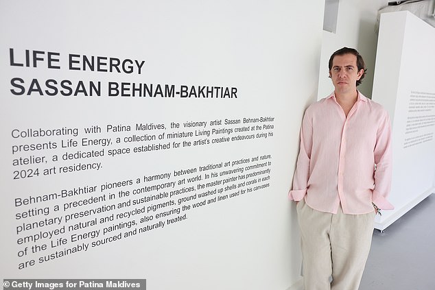 Знаменитости посетили художественную галерею Life Energy Сассана Бехнама-Бахтияра в Patina Maldives