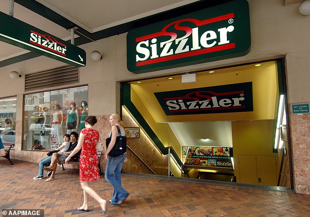 Знаменитые сырные тосты от Sizzler возвращаются, но австралийские поклонники этого пикантного лакомства недовольны